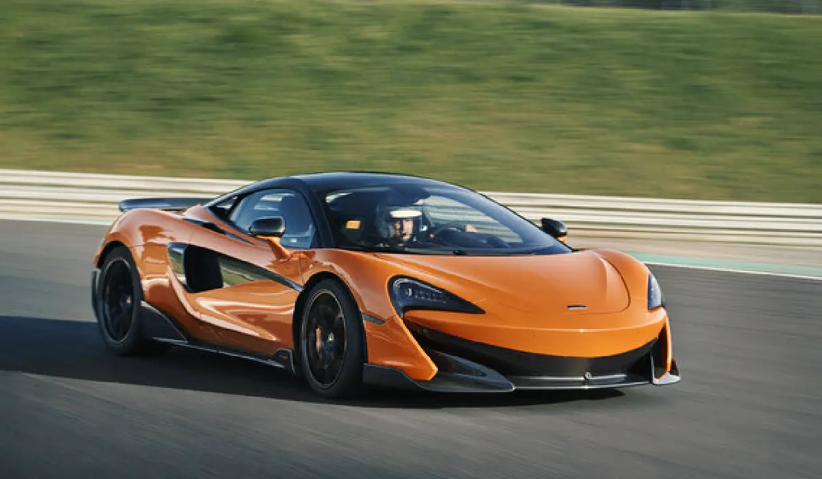 McLaren - 570S Coupe - Best Car Rentals - Best Preowned Car - Exclusive Concierge Club.webp